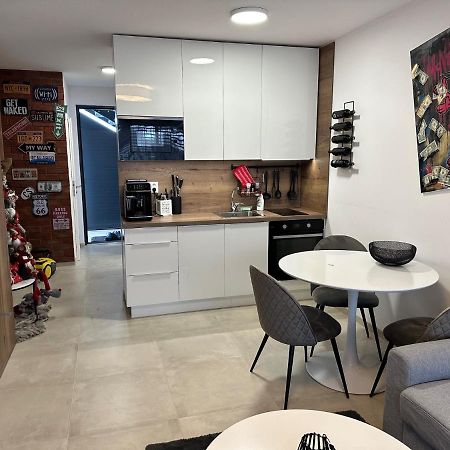 דירות Liptovský Mikuláš Apartman Dumbier Wellness מראה חיצוני תמונה