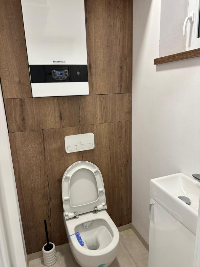 דירות Liptovský Mikuláš Apartman Dumbier Wellness מראה חיצוני תמונה